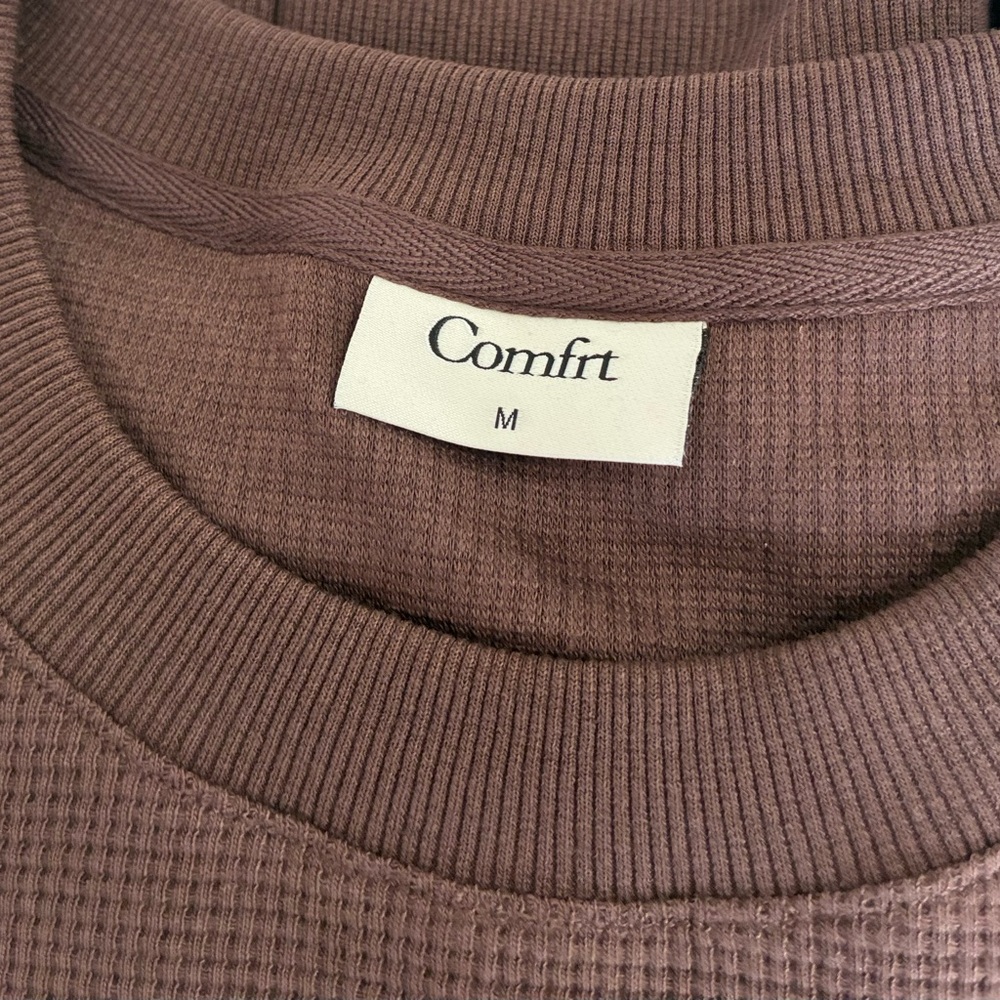 COMFRT Brown Ribbed Sweater